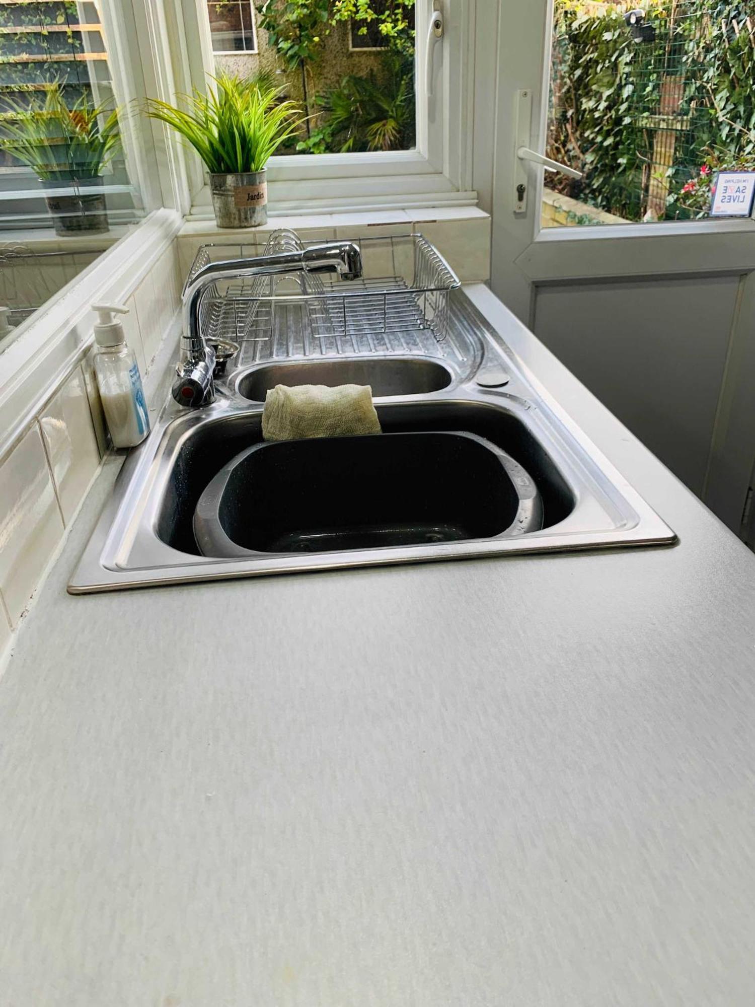 Spacious House, Free Parking & Patio Garden Farnham  Εξωτερικό φωτογραφία